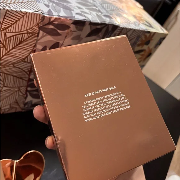 KKW HEARTS ROSE GOLD - Picture 3 of 4